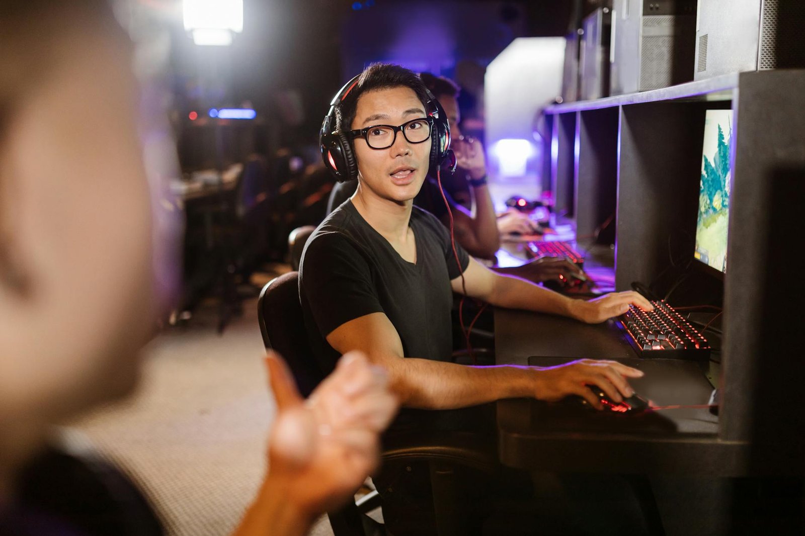 best gaming headsets for competitive fps